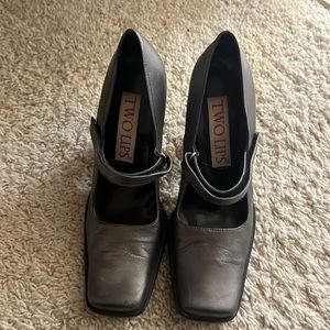 Two lips high heel Maryjane leather pumps shoes